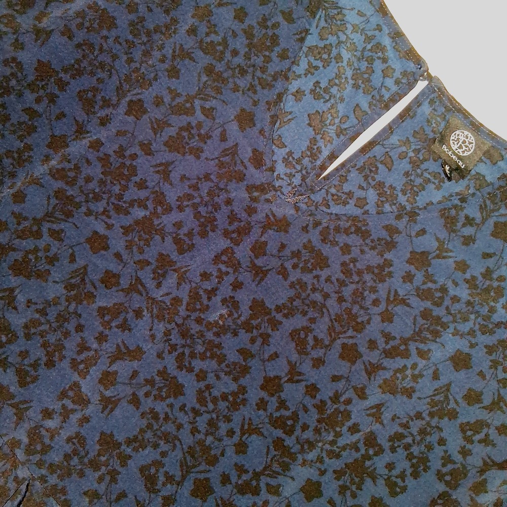 Bobeau Navy Blue Black Floral Peplum V Neck Short Sleeve Top Women's Size M